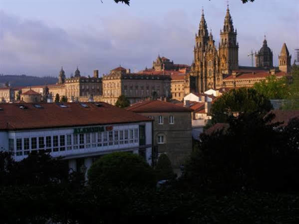 Pr Alameda Hotel Santiago de Compostela Bagian luar foto